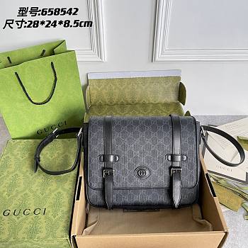 Gucci GG Messenger Bag Beige Ebony GG Supreme Canvas Leather Size 28 x 24 x 8.5 cm