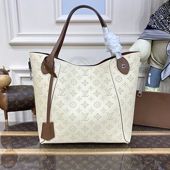 Louis Vuitton Lu Hina Medium Handbag White Brown Size 46 x 29.5 x 17 cm