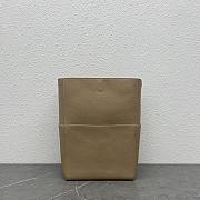 Celine Bucket Bag Apricot Size 23 x 17 x 33 cm - 3