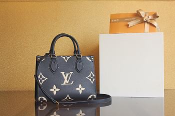 Louis Vuitton LV Onthego PM Size 25 x 19 cm