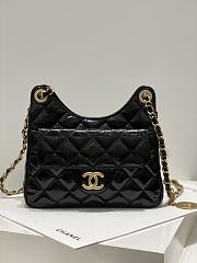 Chanel Hobo Hippie Bag Black Size 21.5 x 22.5 x 7 cm - 1
