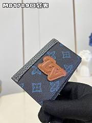 Louis Vuitton LV Pocket Wallet Size 7.5 x 11.1 x 1 cm - 4