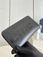 Louis Vuitton LV Supreme Black Wallet Size 21 × 12 × 2 cm - 3