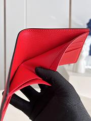Louis Vuitton LV Supreme Red Short Wallet Size 11.5 × 9 × 1.5 cm - 2