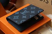 Louis Vuitton LV Pocket Wallet Size 8 x 11 x 1 cm - 4