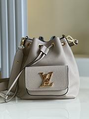 Louis Vuitton LV Lockme Bucket Gray Size 23 x 23 x 16 cm - 1