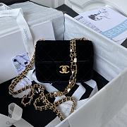 Chanel Velvet Chain Bag Black Size 16 x 12 x 5 cm - 1
