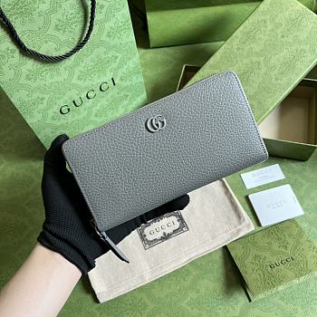 Gucci Marmont Long Wallet Grey Size 19 x 10.5 x 2 cm