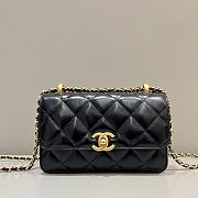 Chanel Flap Bag New Chain Black Size 19 x 12 x 8 cm - 1