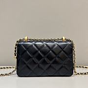 Chanel Flap Bag New Chain Black Size 19 x 12 x 8 cm - 5