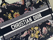 Dior Book Tote Small Size 01 26.5 x 21 x 14 cm - 2