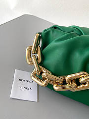 Bottega Veneta The Chain Pouch Green Size 12 x 31 x 16 cm - 3