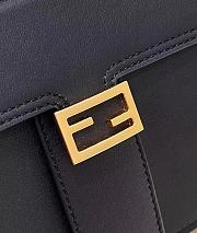 Fendi Peekaboo Handbag Black Size 23 x 11 x 18 cm - 3
