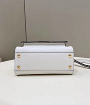 Fendi Peekaboo Handbag White Size 23 x 11 x 18 cm - 6