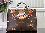 Louis Vuitton LV Onthego Small Handbag Size 34 x 26 x 15 cm - 1