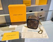 Louis Vuitton LV Key Chain 01 - 1