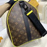 Louis Vuitton LV Keepall Bandoulière 50 Handbag Size 50 x 29 x 23 cm - 3