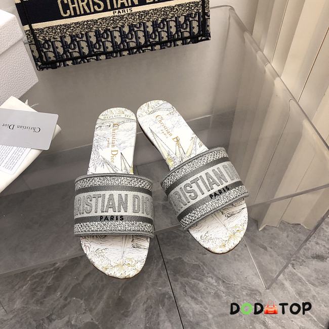 Dior Slippers 24 - 1