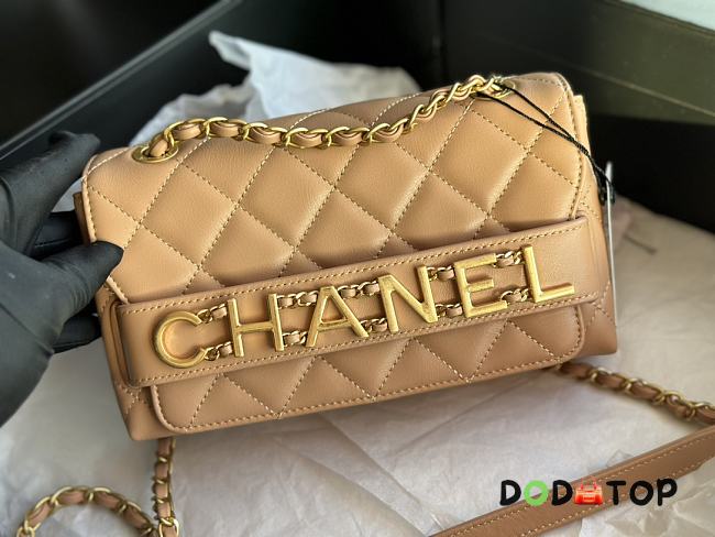 Chanel Beige Calfskin Leather Size 15 x 21 x 8 cm - 1