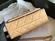 Chanel Beige Calfskin Leather Size 15 x 21 x 8 cm - 4