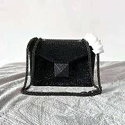 Valentino One Stud Embroidered Bag with Chain Black Size 19 x 14 x 11 cm - 1