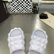 Valentino Unisex Roman Stud Turtle Slide Sandal in Rubber White/Brown - 6