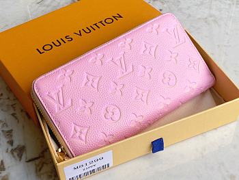 Louis Vuitton LV Zipper Wallet Pink Size 19.5 x 10.5 x 2.5 cm