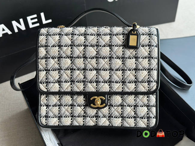 Chanel Tweed Backpack White Size 31.5 x 31 x 9 cm - 1