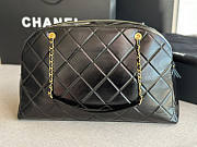 Chanel Maxi Bowling Bag Black Size 43 x 28 x 15 cm - 4