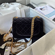 Chanel Velvet Chain Bag Black Size 20.5 x 17 x 6.5 cm - 5
