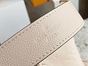 Louis Vuitton LV Carryall Medium Handbag White Size 39 x 30 x 15 cm - 6