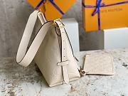 Louis Vuitton LV Carryall Medium Handbag White Size 39 x 30 x 15 cm - 5