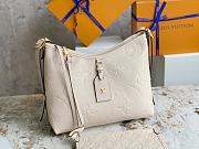Louis Vuitton LV Carryall Medium Handbag White Size 39 x 30 x 15 cm - 2