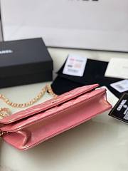 Chanel Iridescent Calfskin Chain Wallet Pink Size 19 x 12 x 4 cm - 5