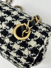 Chanel Wool Classic Black and White Size 17 x 14.5 x 7.5 cm - 4