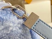 Louis Vuitton LV Twist MM Blue Size 23 x 17 x 9.5 cm - 3