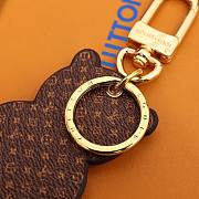 Louis Vuitton M00993 Lv Panda Key Holder  - 2