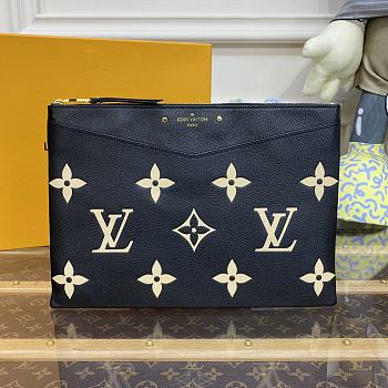 Louis Vuitton LV M81292 Daily Pouch Size 29.5 x 1 x 21 cm