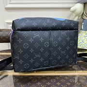 Louis Vuitton LV M21429 Discovery Backpack Size 30 x 40 x 20 cm - 4