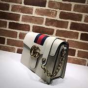 Gucci Leather Marmont Shoulder Bag White Size 27 x 18 cm - 3
