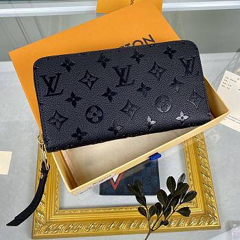 Louis Vuitton LV Zipper Wallet M61864 Size 19.5 x 10 cm