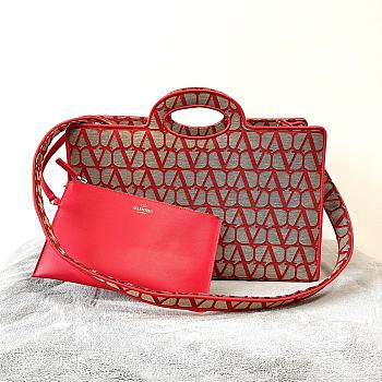 Valentino Garavani La Troisième Toile Iconographe Shopping Bag Red Size 40 x 25 x 17 cm