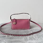 Valentino Garavani Small Rockstud Shoulder Bag Pink Size 19 x 13 x 7 cm - 4