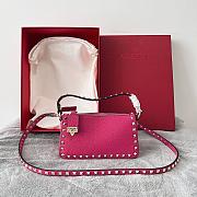 Valentino Garavani Small Rockstud Shoulder Bag Dark Pink Size 19 x 13 x 7 cm - 1