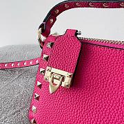 Valentino Garavani Small Rockstud Shoulder Bag Dark Pink Size 19 x 13 x 7 cm - 2