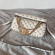 Valentino Garavani Rockstud Spike Quilted Leather Shoulder Bag White Size 24 x 11 x 7 cm - 6