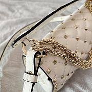 Valentino Garavani Rockstud Spike Quilted Leather Shoulder Bag White Size 24 x 11 x 7 cm - 2