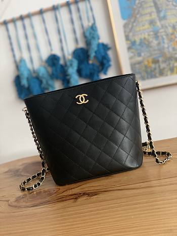 Chanel Black Bucket Bag Size 20 x 21 x 13 cm