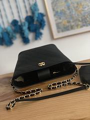 Chanel Black Bucket Bag Size 20 x 21 x 13 cm - 3