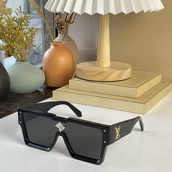 Louis Vuitton Cyclones Sunglasses Black